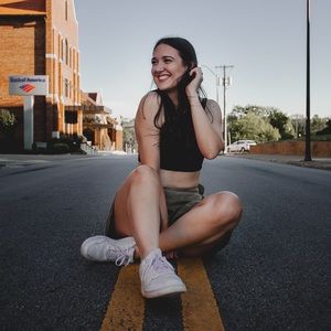 Meet your Posher, Stephanie